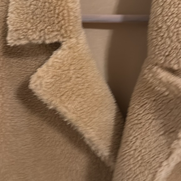 Alo Sherpa oversized trench - Picture 9 of 10